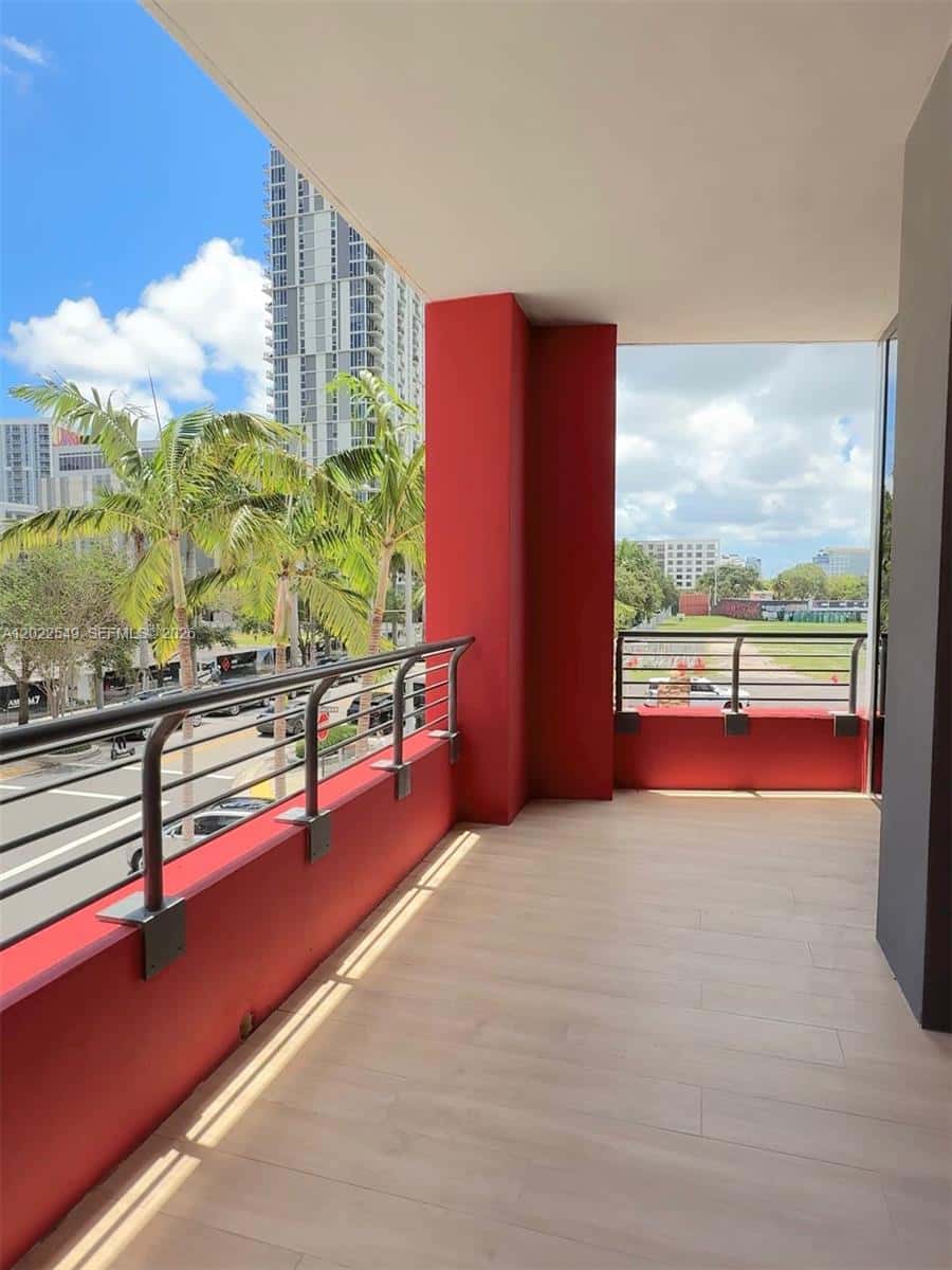 90 NE 32nd ST # 201, Miami FL 33145