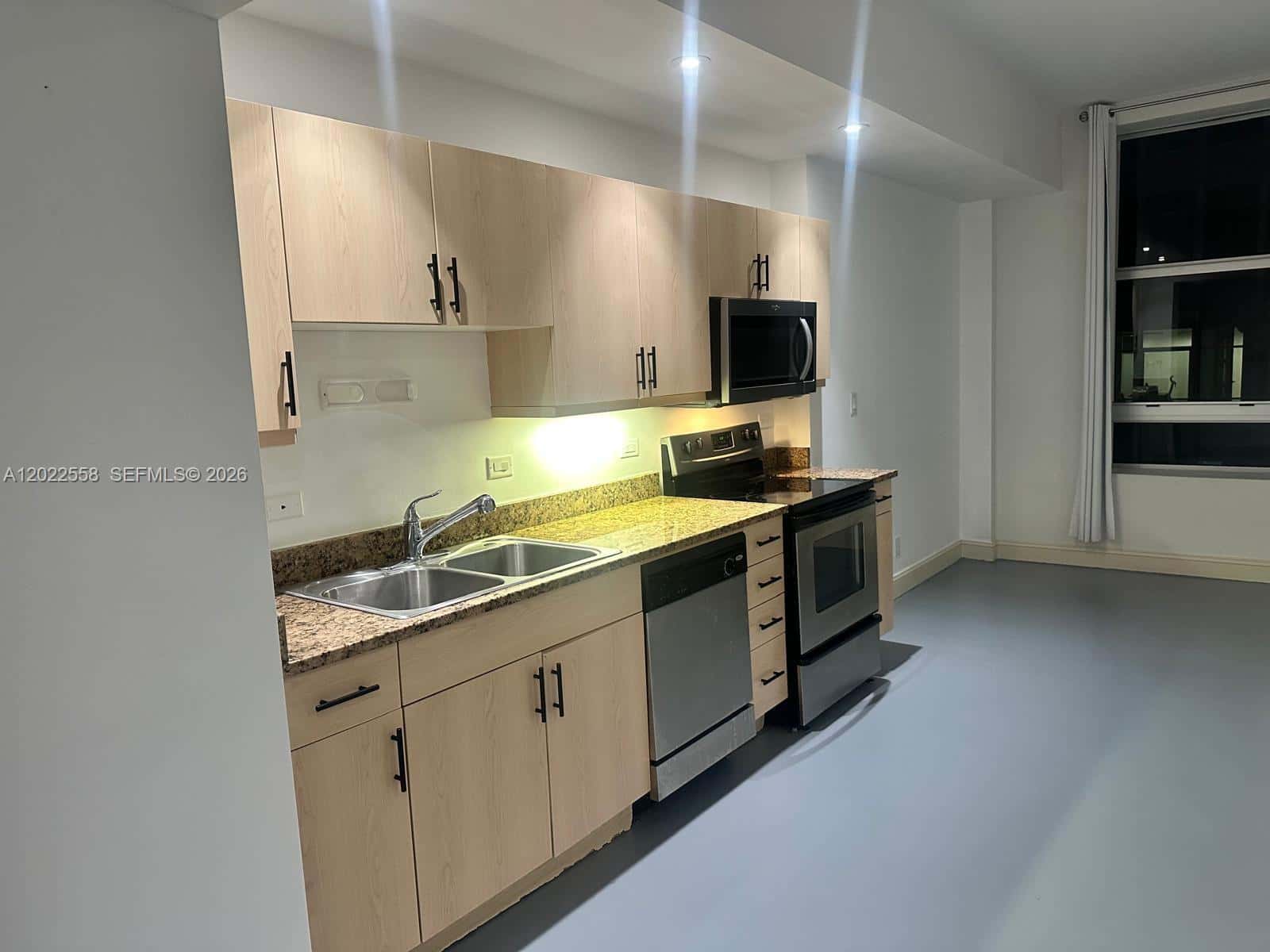 111 E Flagler # 702, Miami FL 33131