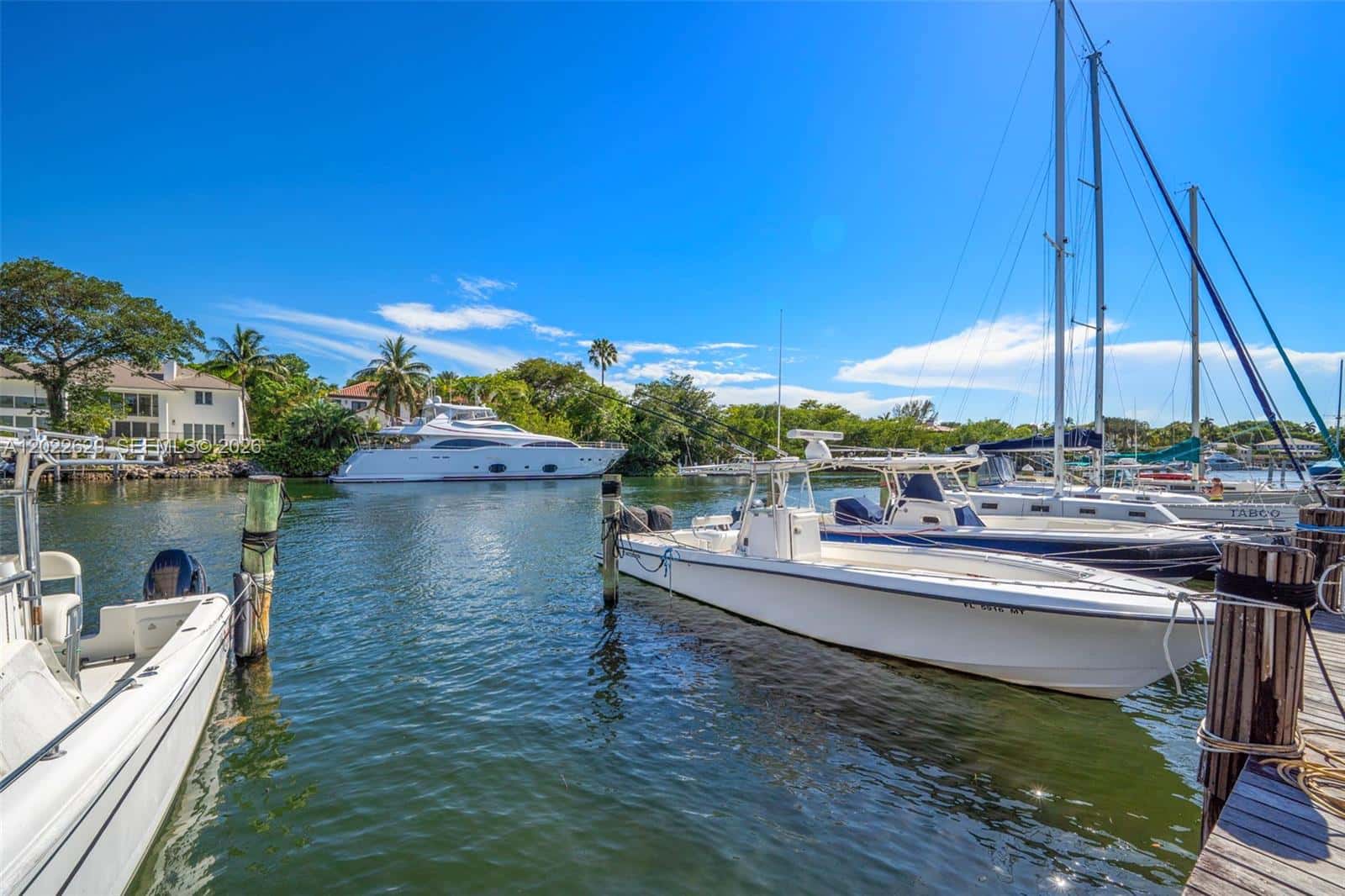 100 Edgewater Dr # 329, Coral Gables FL 33133