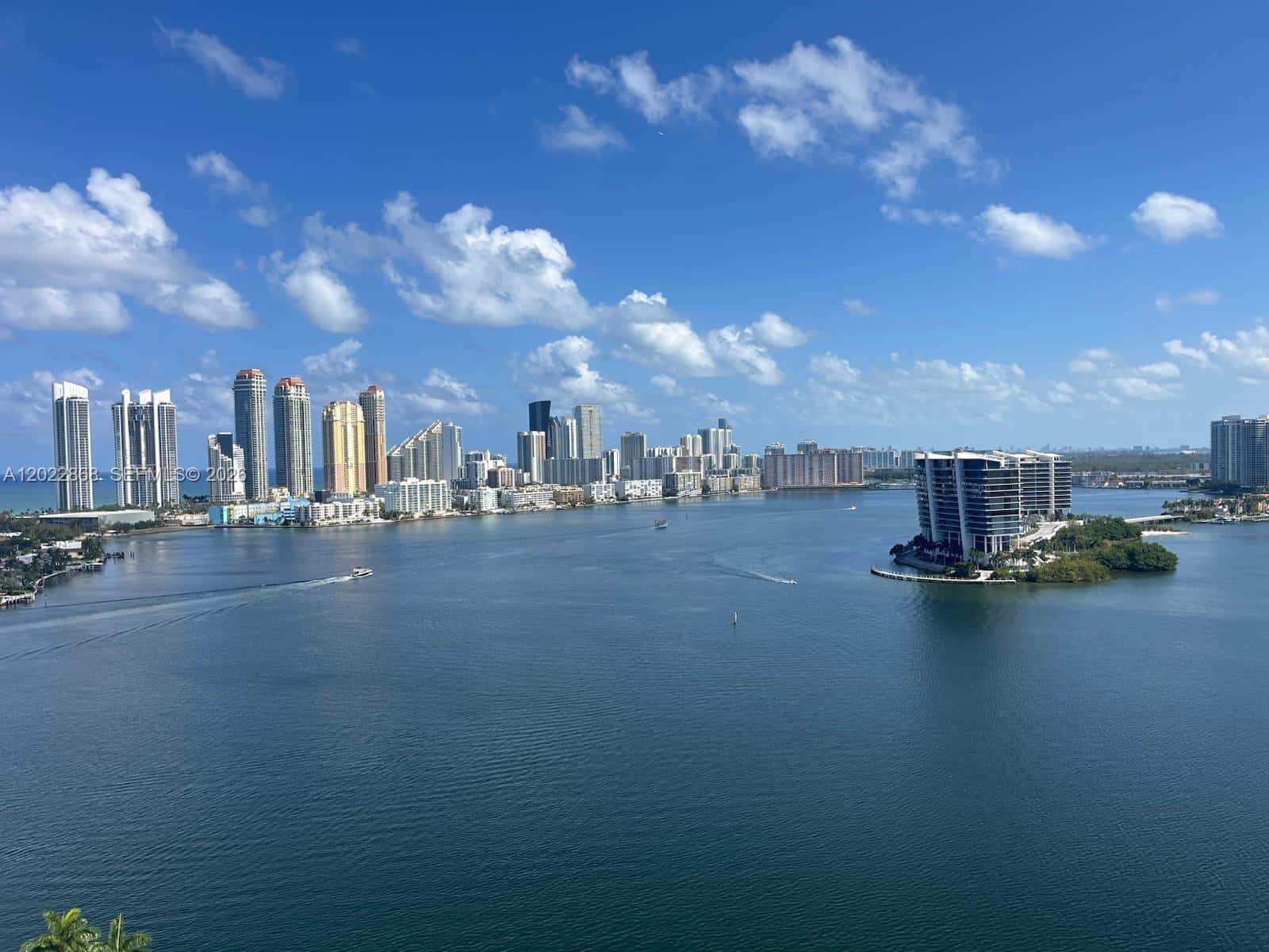 3530 Mystic Pointe Dr # 1412, Aventura FL 33180