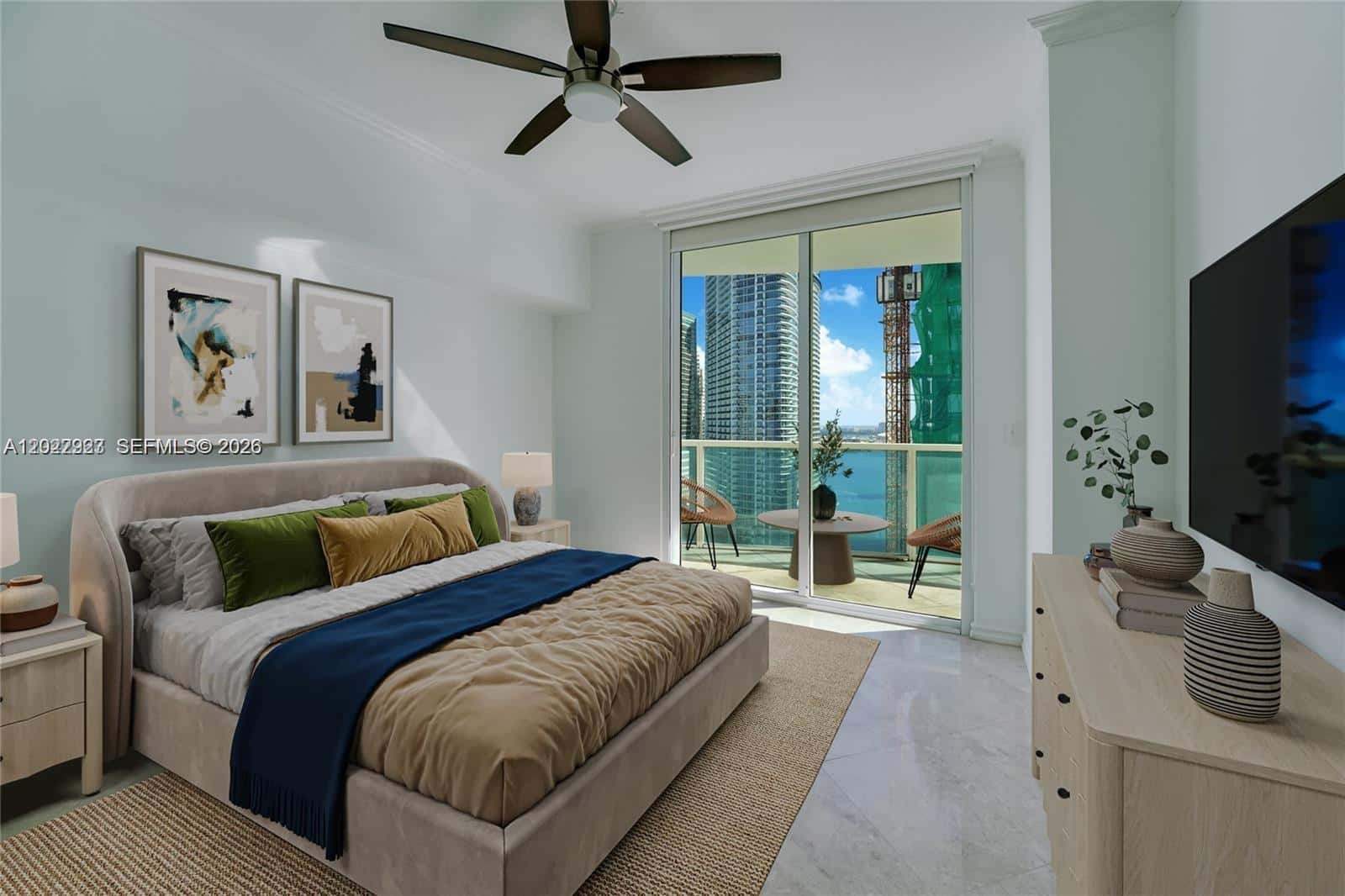 31 SE 5th St # 3306, Miami FL 33131