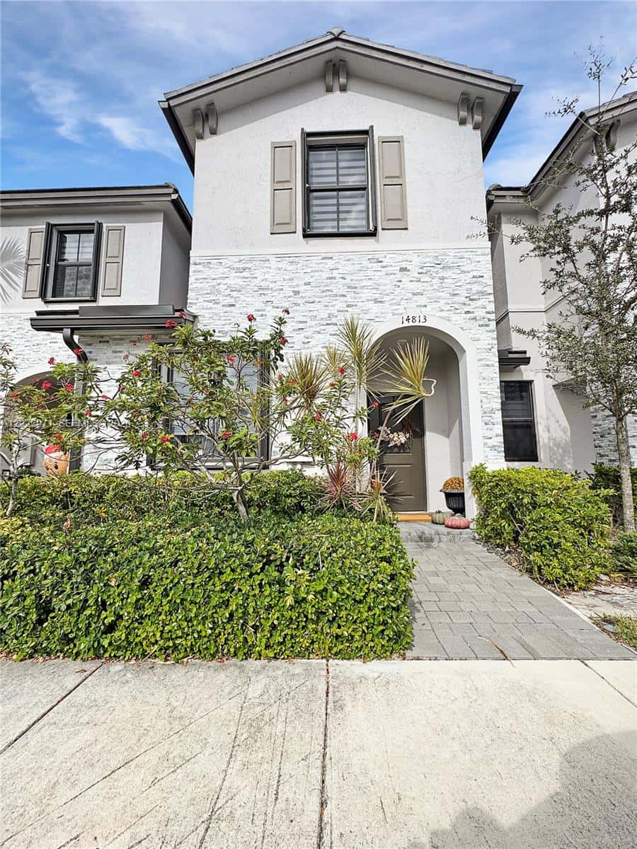 14813 SW 183rd Ter # 14813, Miami FL 33187