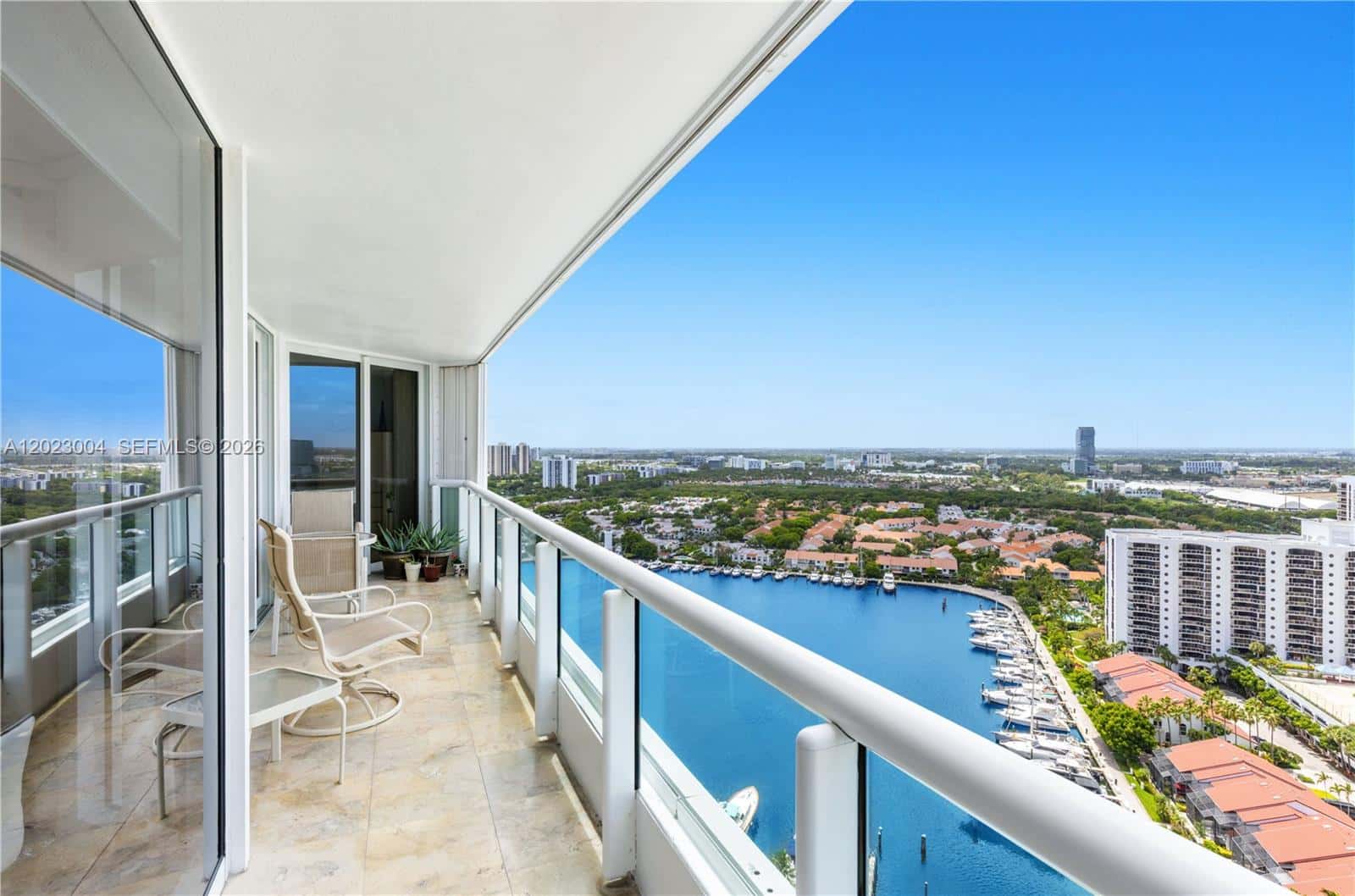 21055 Yacht Club Dr # 2704, Aventura FL 33180