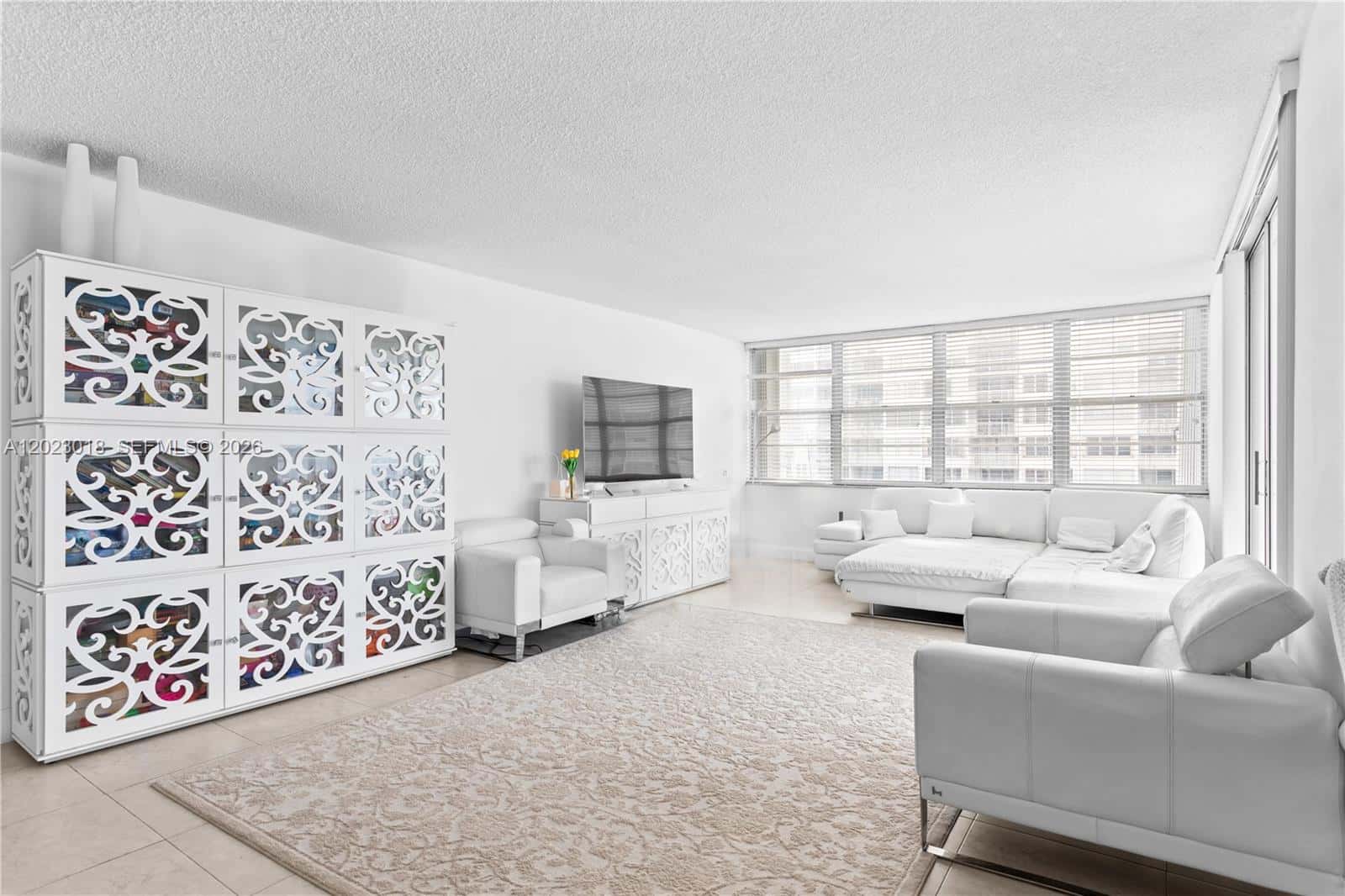 18051 Biscayne Blvd # 1105, Aventura FL 33160