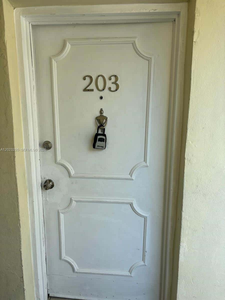 3050 S Dixie Hwy # 203, Miami FL 33133