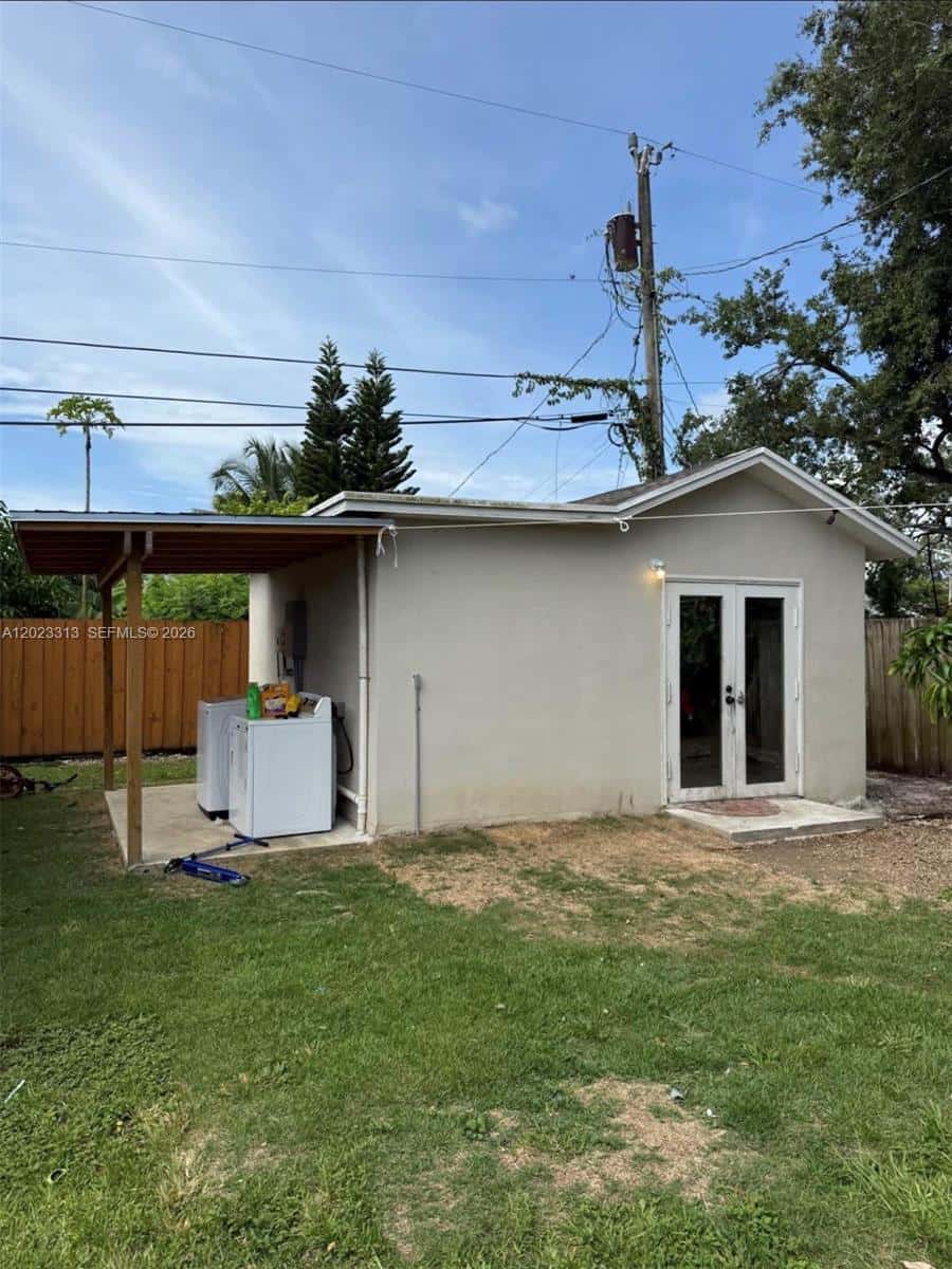 1360 NW 9th St # 1, Homestead FL 33030