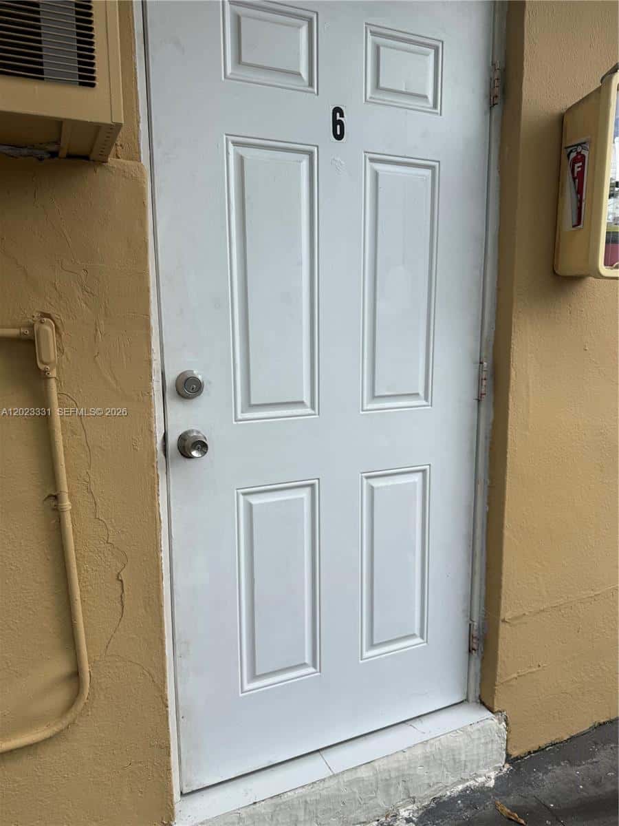 4871 W Flagler St # 6, Miami FL 33134
