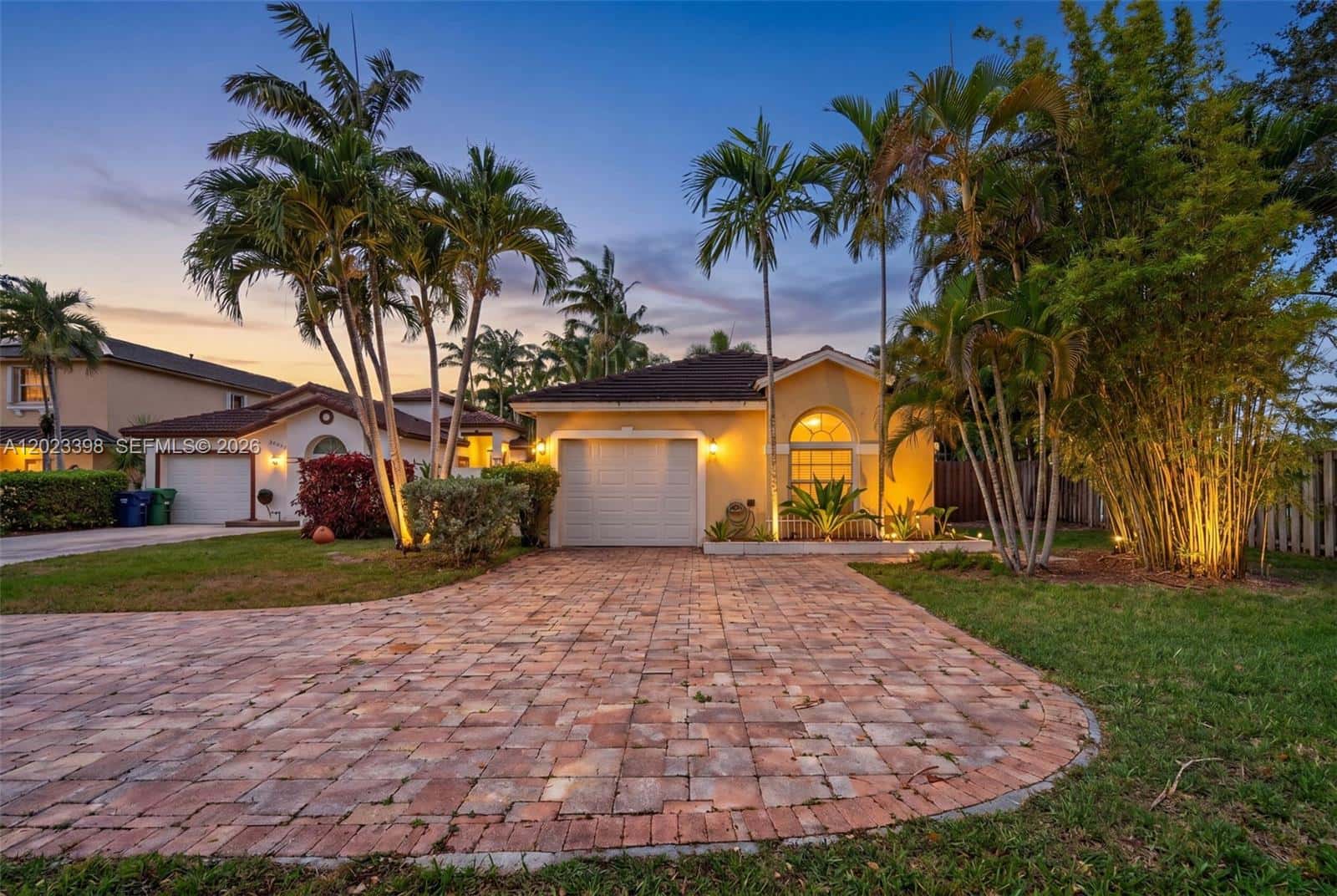 14421 SW 155th Pl, Miami FL 33196