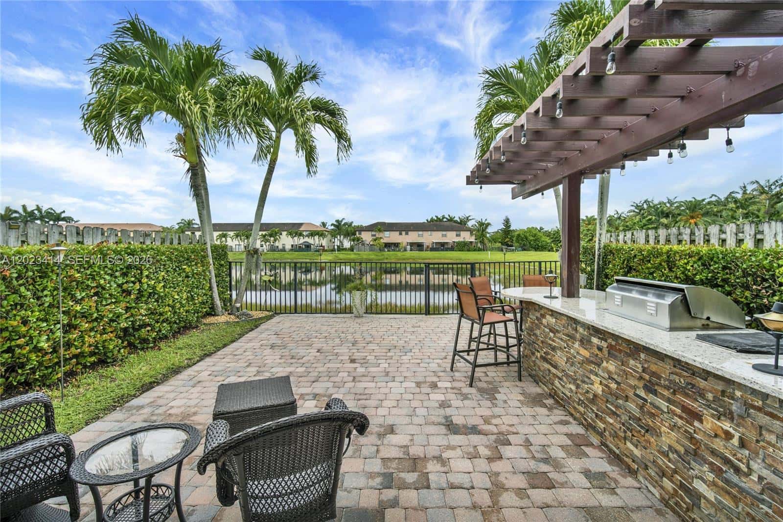 3785 NE 2nd St, Homestead FL 33033
