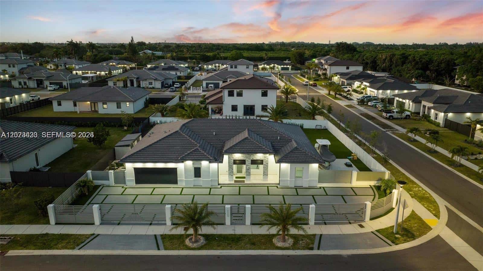 13305 SW 190th Ter # 13305, Miami FL 33177