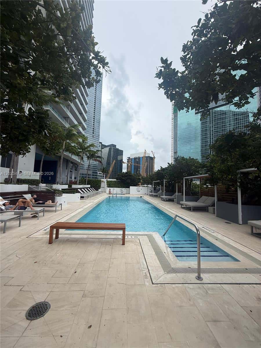 1300 Brickell Bay Dr # 707, Miami FL 33131