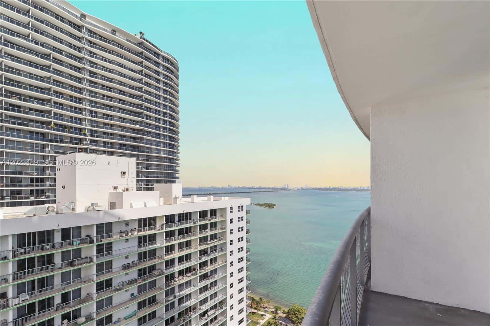 1750 N Bayshore Dr # 3809, Miami FL 33132