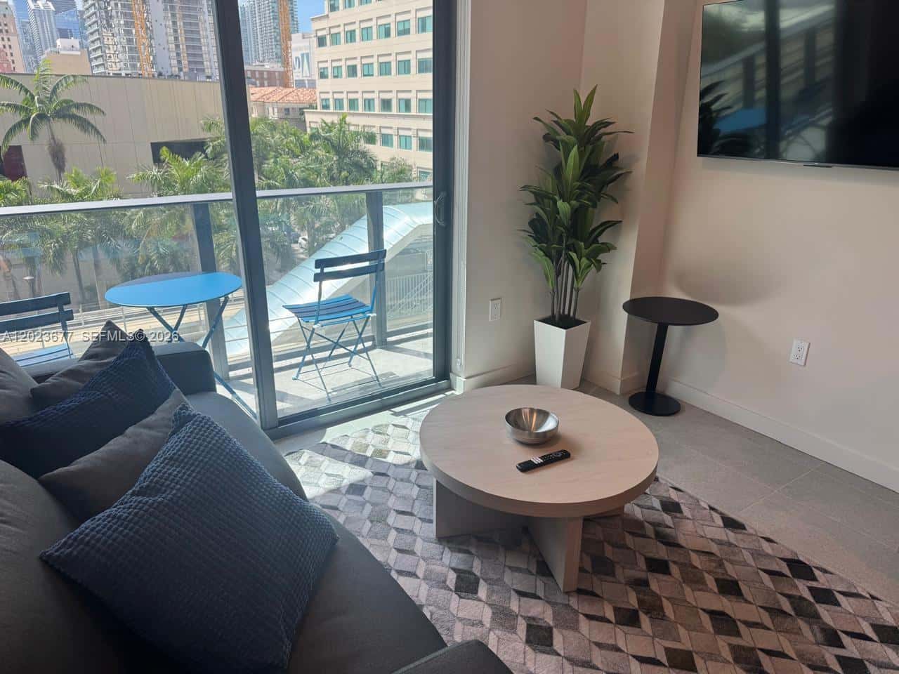 121 NE 5th St # 2102, Miami FL 33132