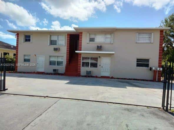 2040 Grant Ave # 3, Opa-Locka FL 33054