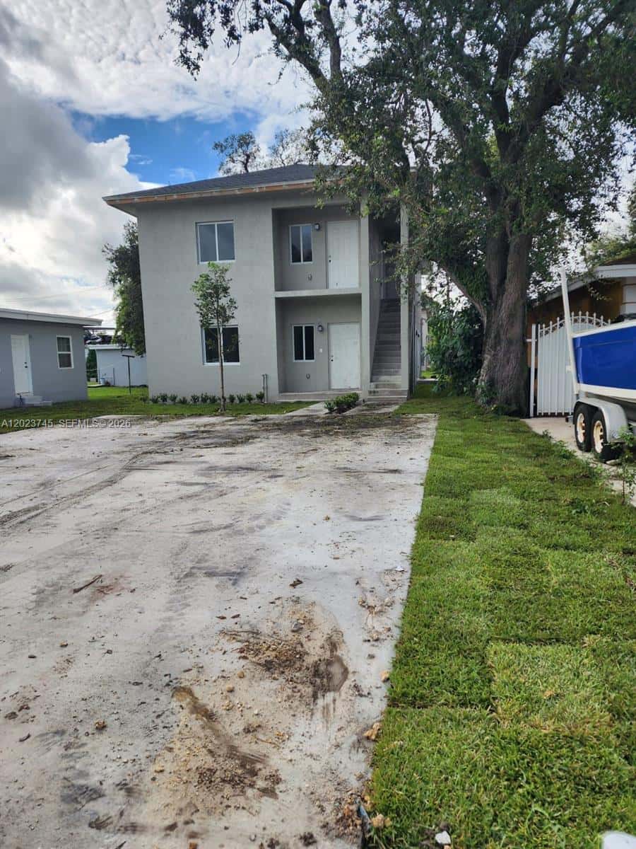 2750 NW 58th St # 2752, Miami FL 33142
