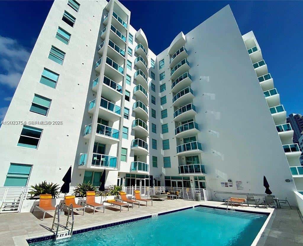 1723 SW 2nd Ave # 705, Miami FL 33129