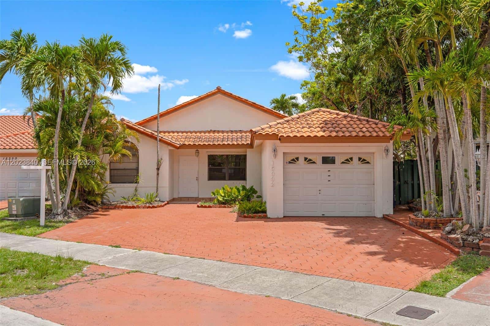 15332 SW 57th St, Miami FL 33193