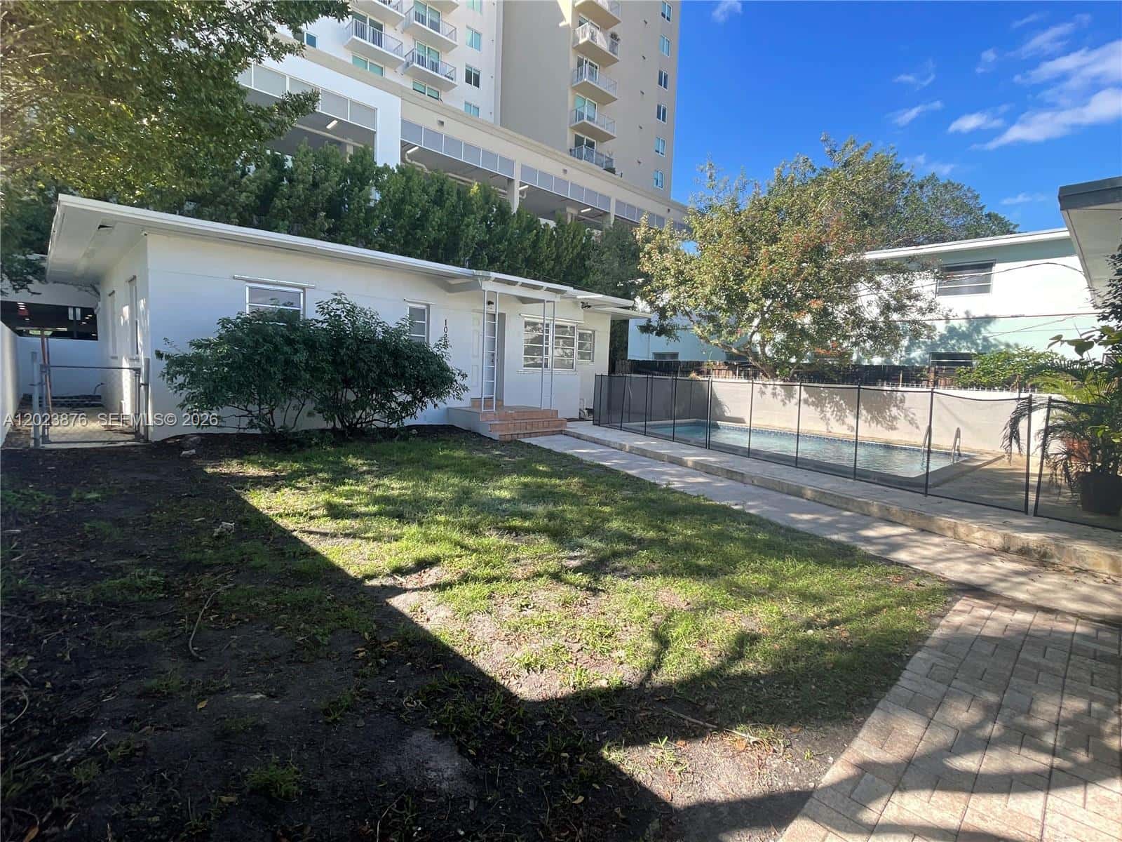 1020 SW 36th Ct, Miami FL 33135