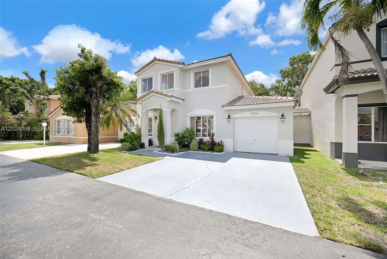 9732 SW 166th Ct, Miami FL 33196