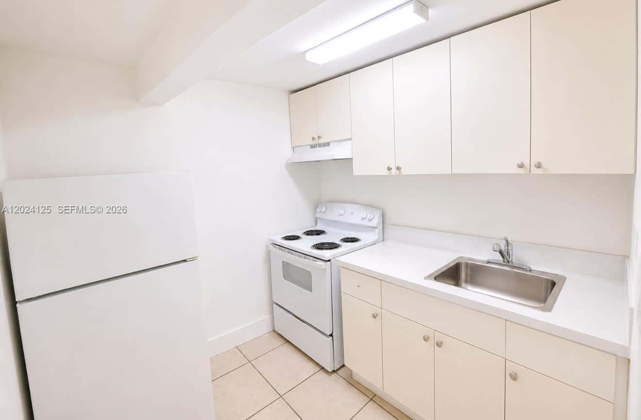 2300 W Flagler St # 21A, Miami FL 33135