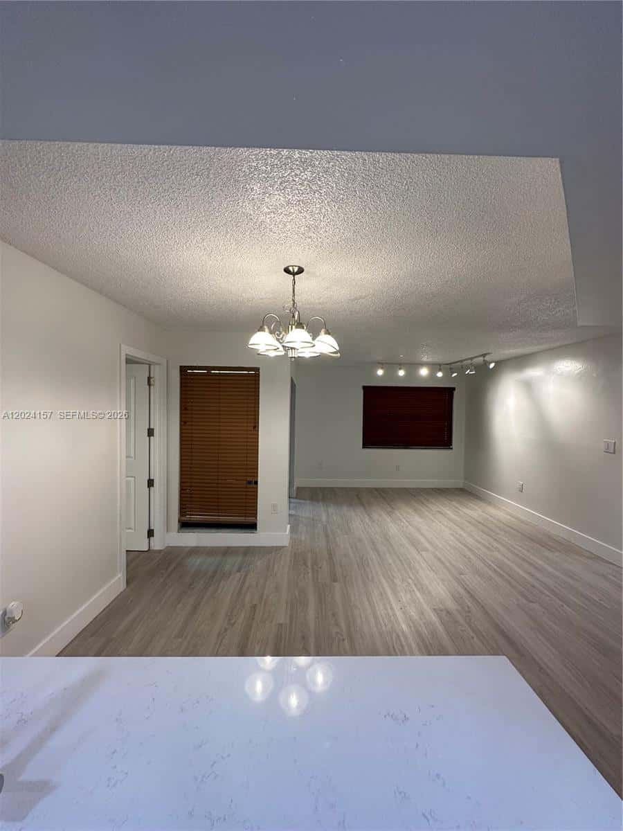 10813 NW 7th St # 11, Miami FL 33172