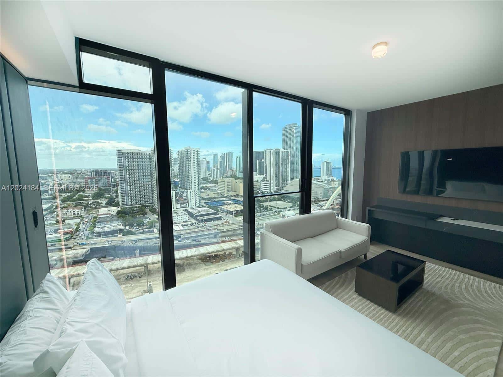 20 NE 11 St # 2601, Miami FL 33132