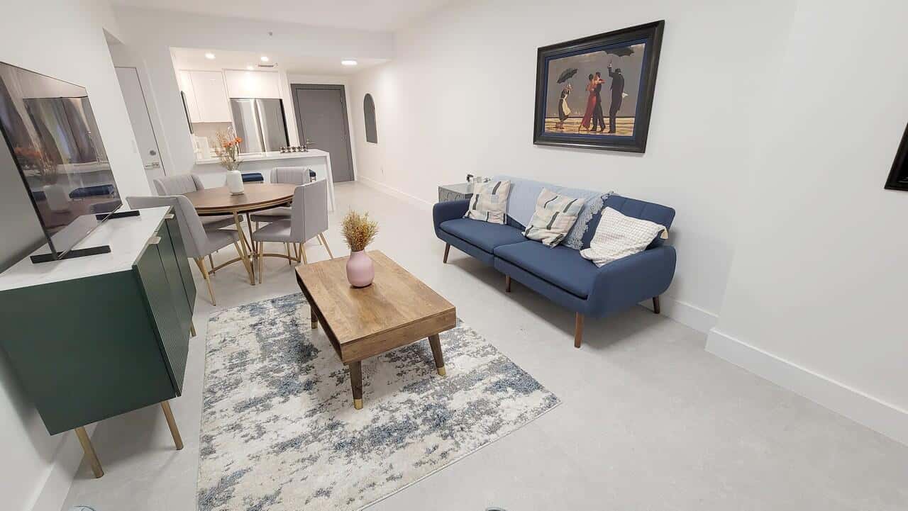185 SE 14th Terrace # 2402, Miami FL 33131