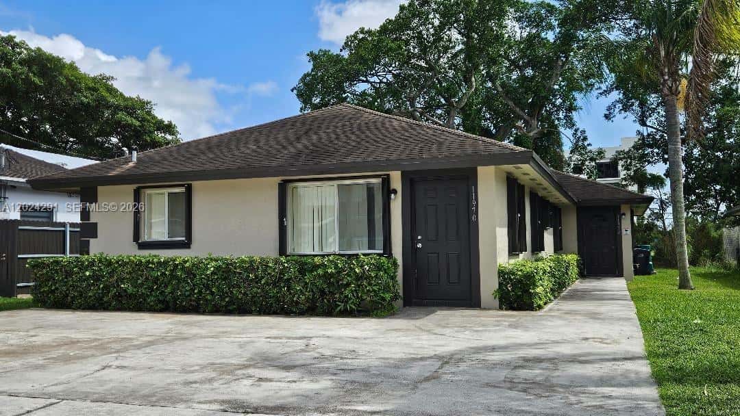11970 SW 217th St, Miami FL 33170