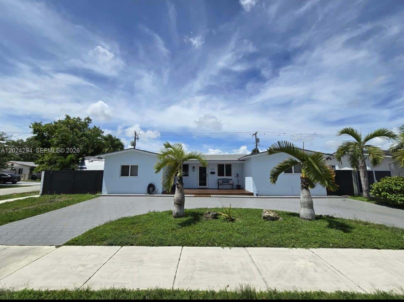 9591 SW 52nd Ter, Miami FL 33165