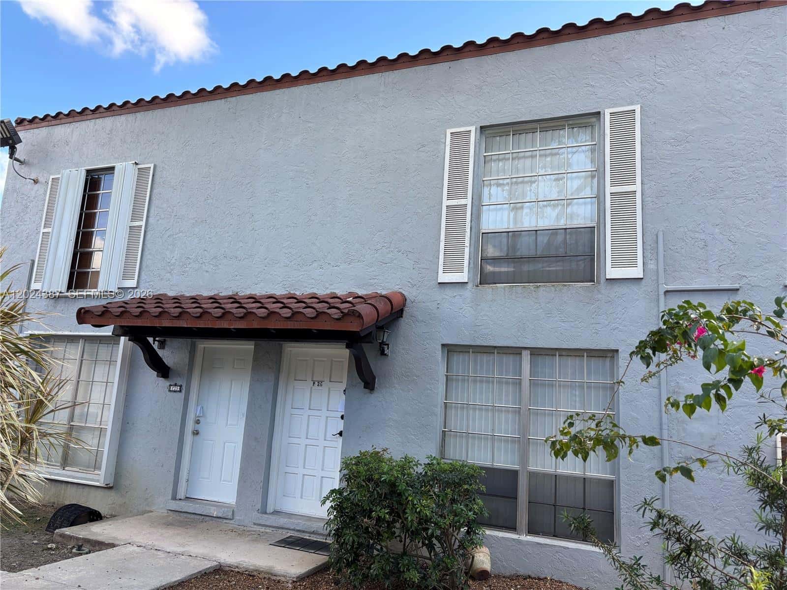 10806 N Kendall Dr # 26, Miami FL 33176