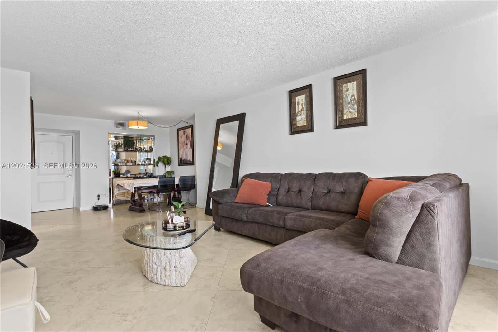 100 Bayview Dr # 307, Sunny Isles Beach FL 33160