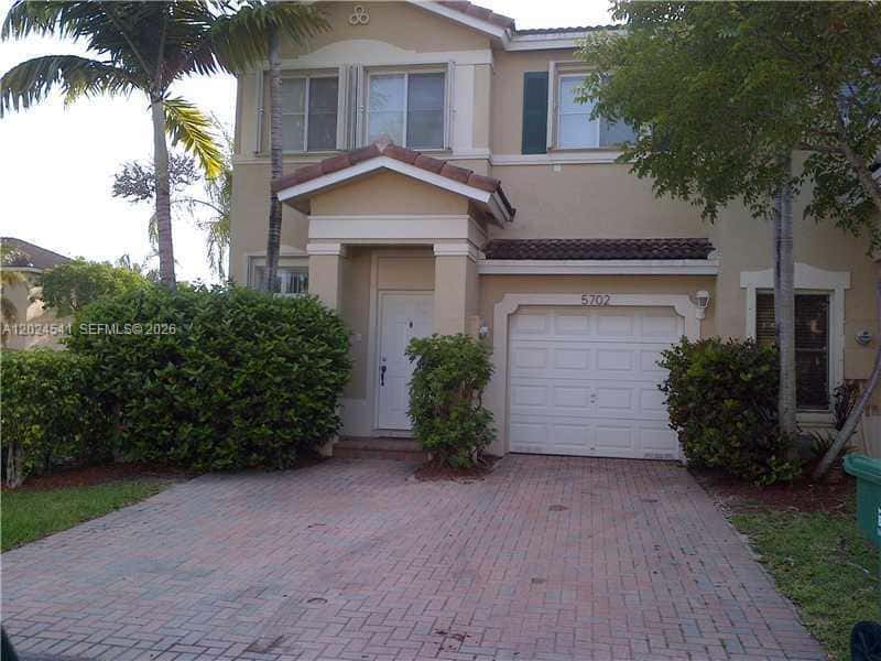 5702 NW 112 CT # 5702, Doral FL 33178
