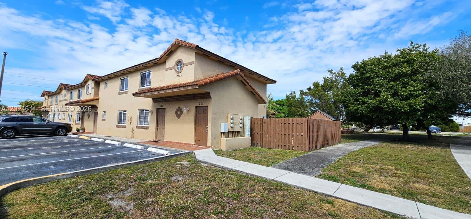 17362 NW 74th Ave # 201, Hialeah FL 33015