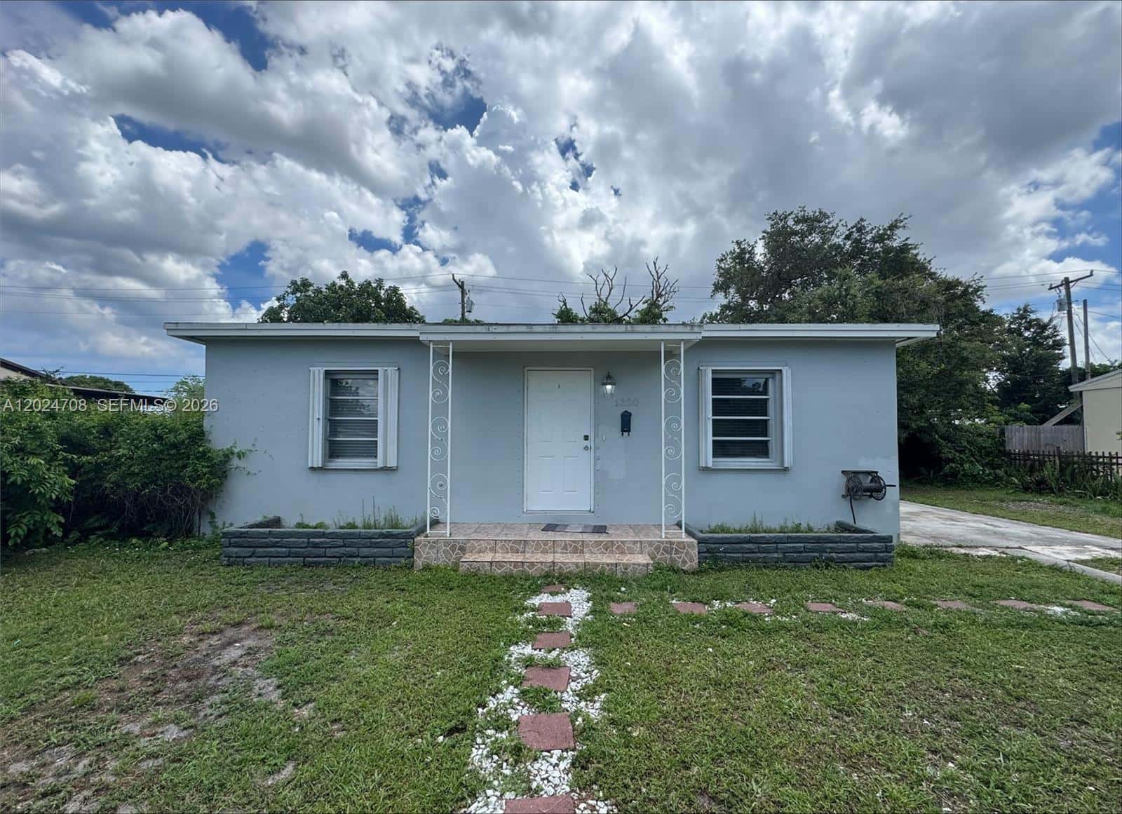 1320 NW 87th St, Miami FL 33147