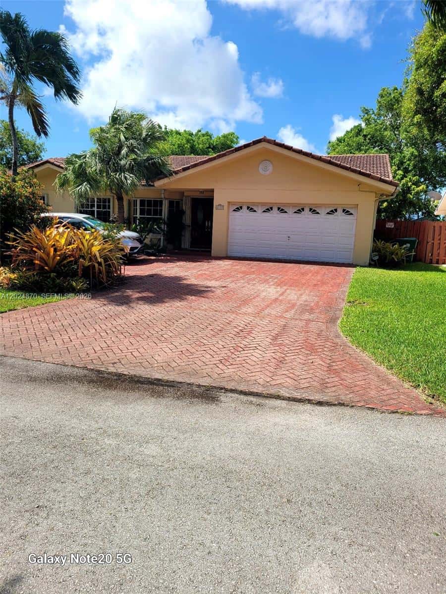 9114 SW 163rd Ter, Palmetto Bay FL 33157