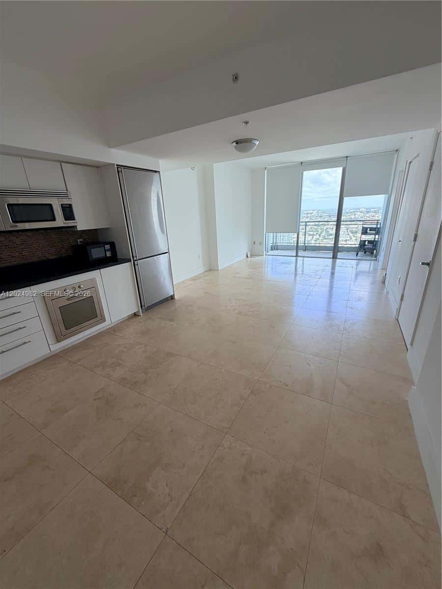 92 SW 3rd St # 3909, Miami FL 33130