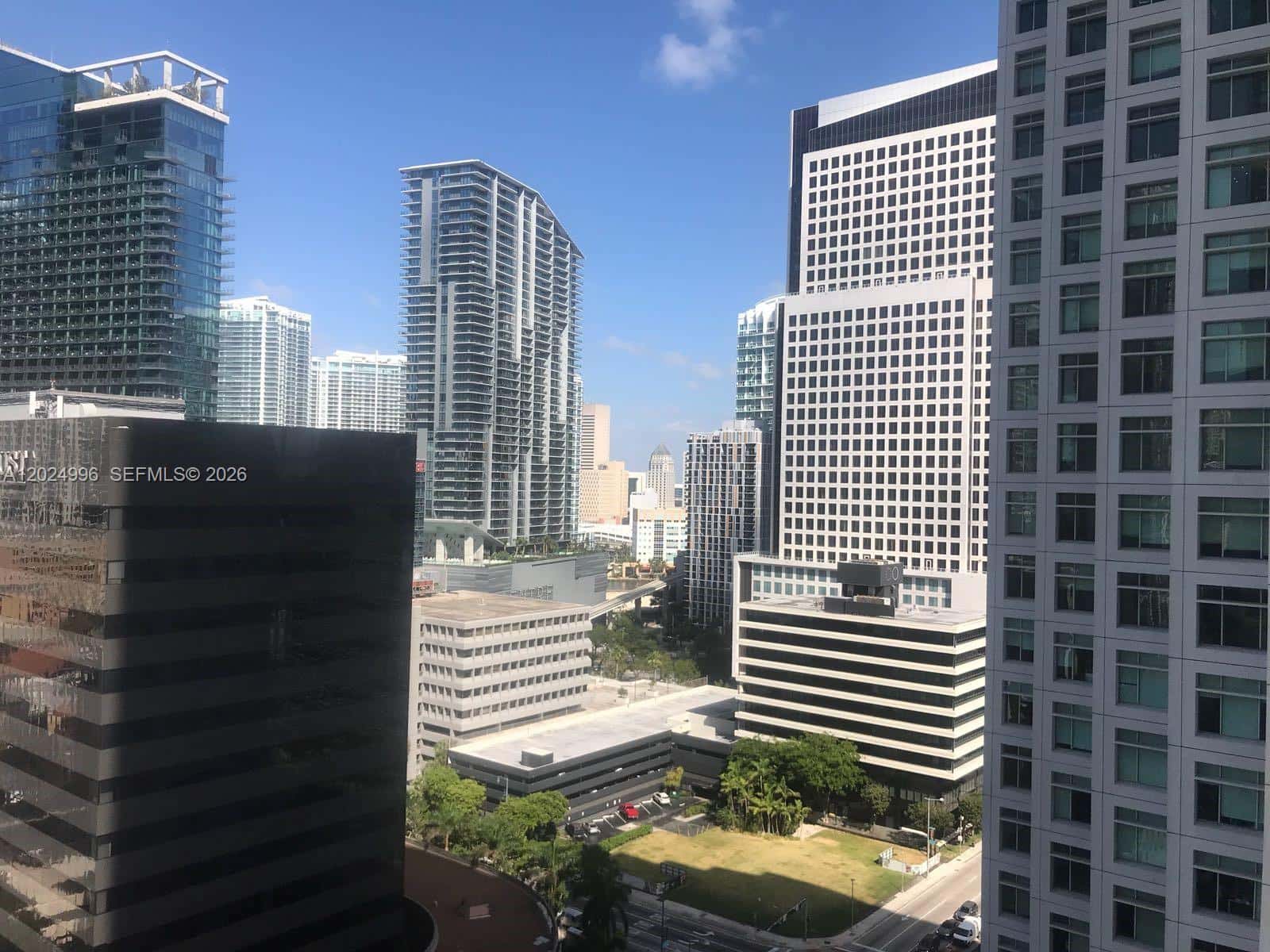 950 Brickell Bay Dr # 2000, Miami FL 33131