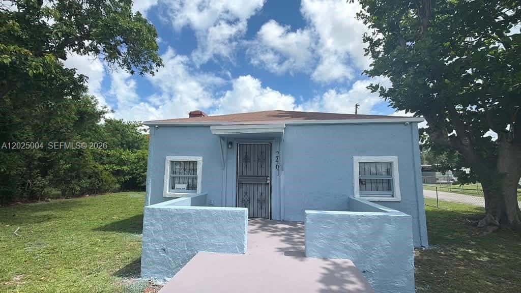 2461 NW 61st St # 2461, Miami FL 33142