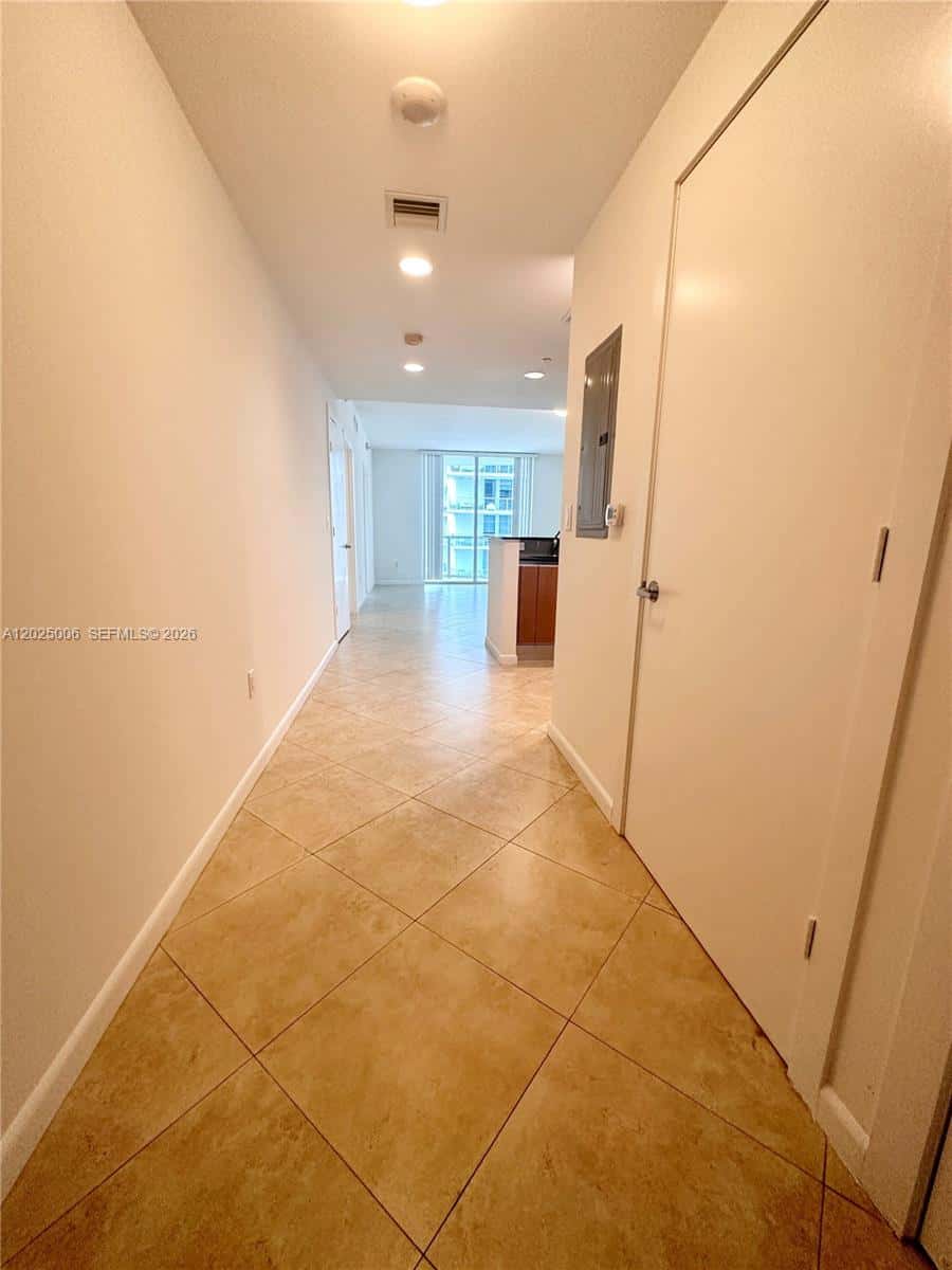 1060 Brickell Ave # 2515, Miami FL 33131