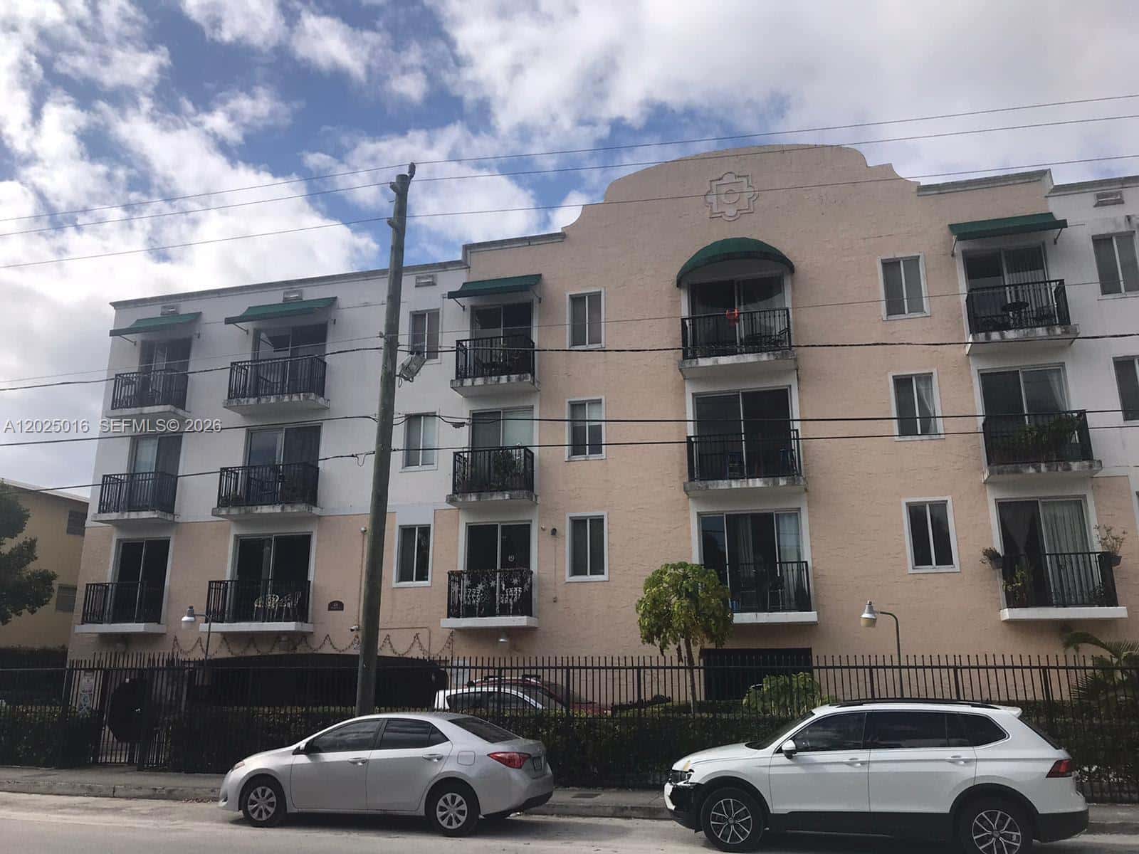 400 SW 2nd St # 201, Miami FL 33130