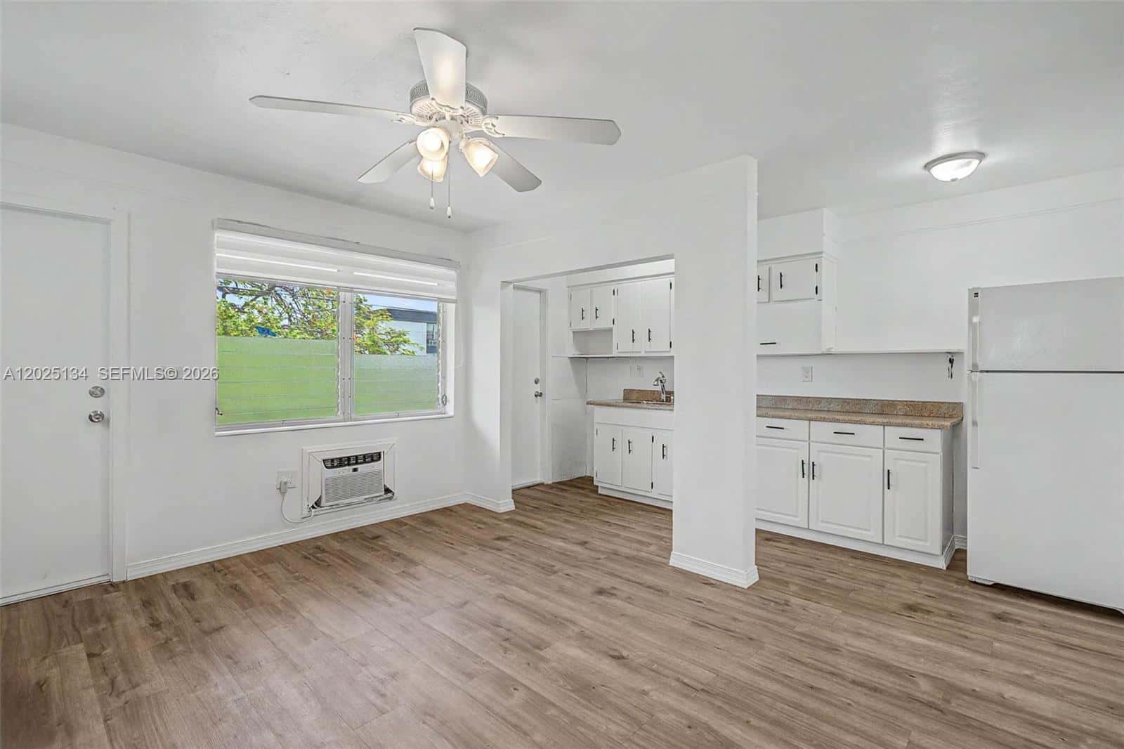 60 NW 79th St # 14, Miami FL 33150