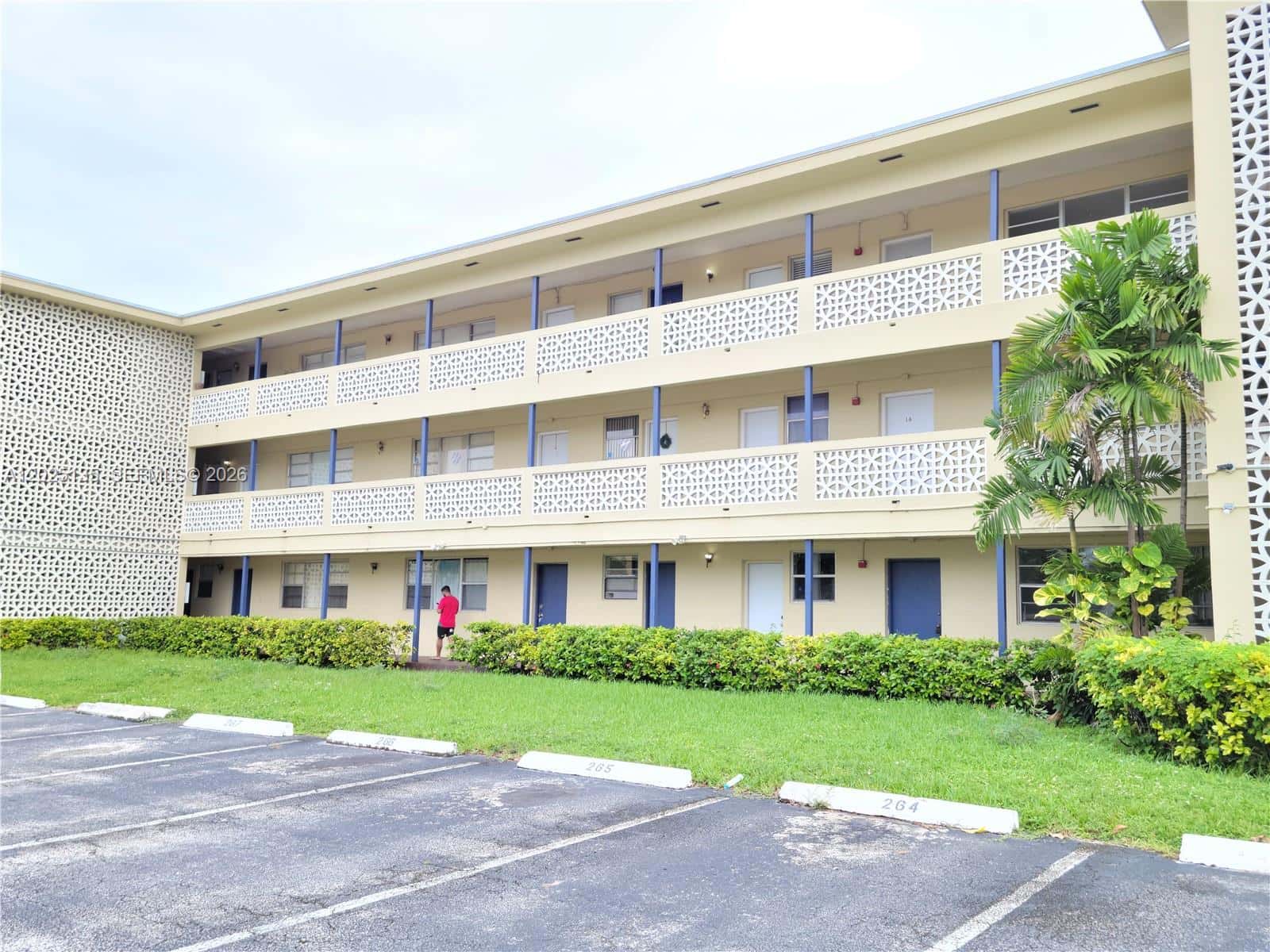 11960 NE 19th Dr # 16, North Miami FL 33181