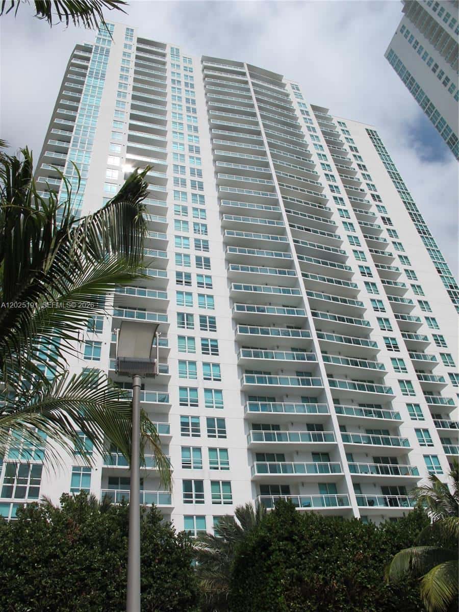 951 Brickell Ave # 1209, Miami FL 33131