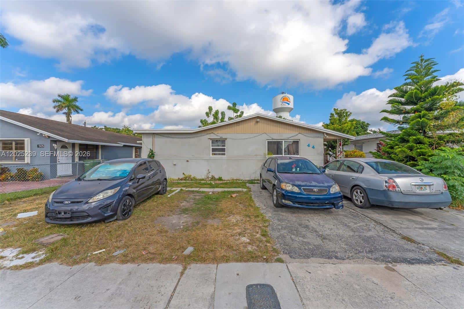 445 NW 8th St, Homestead FL 33030