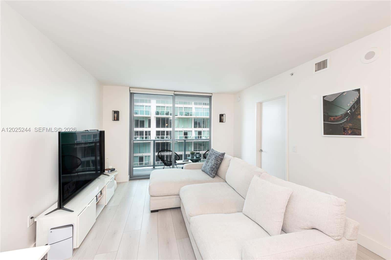 31 SE 6th St # 2506, Miami FL 33131