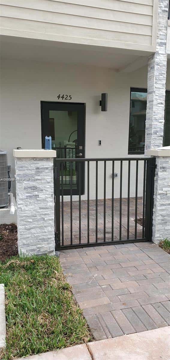 4425 NW 83rd Pkwy # 4425, Doral FL 33166