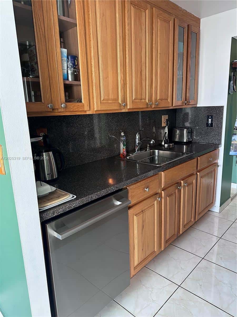 231 174th St # 1905, Sunny Isles Beach FL 33160