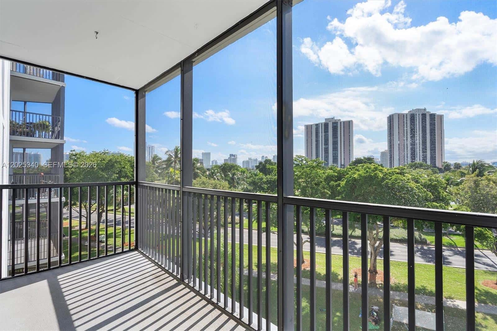 3101 N Country Club Dr # 504, Aventura FL 33180