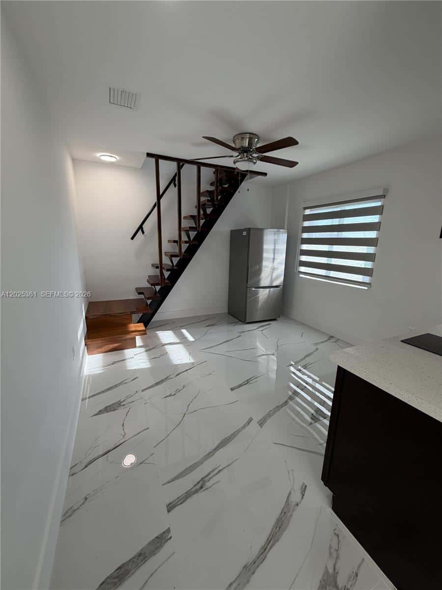 954 NW 8th St # 5, Florida City FL 33034
