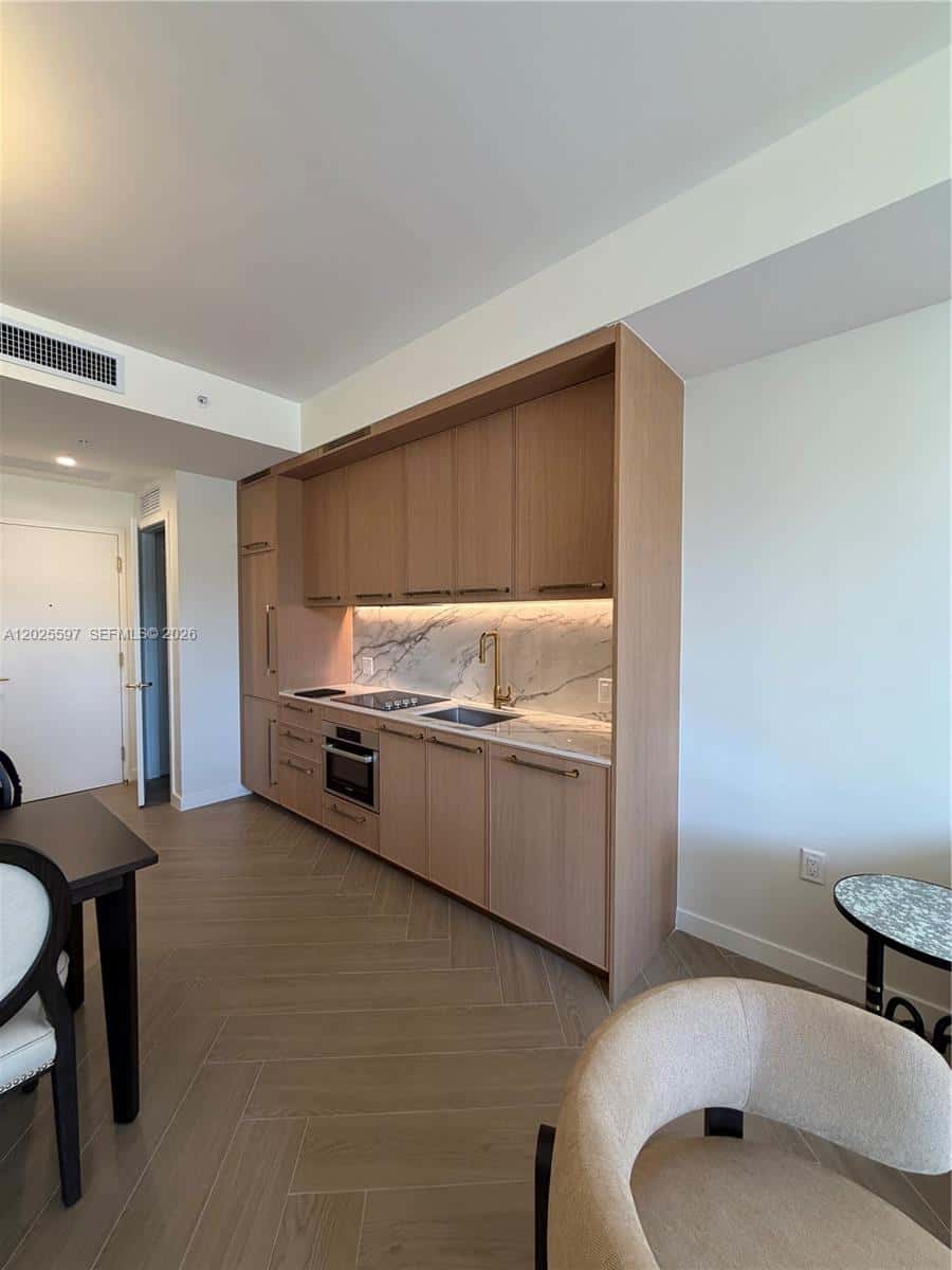 2700 NW 2nd ave # 416, Miami FL 33127